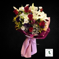 Lilyumlar ve Kırmızı Güller