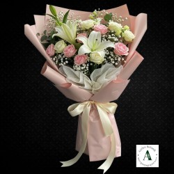 Kokulu Lilyum Ve Pembe, Beyaz Güller