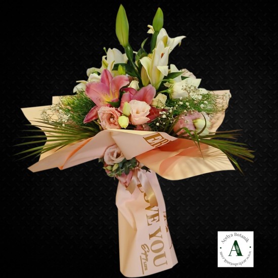 Pembe, Beyaz Lilyum Buketi