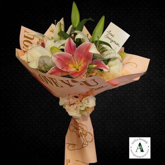 Pembe, Beyaz Lilyumlar